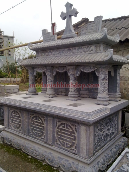 Mộ đá công giáo NB 11