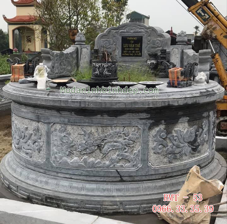 Mẫu mộ tròn bằng đá xanh khối