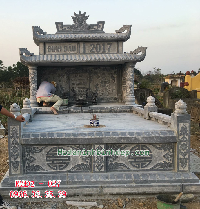 Mẫu mộ đá hai đao đẹp